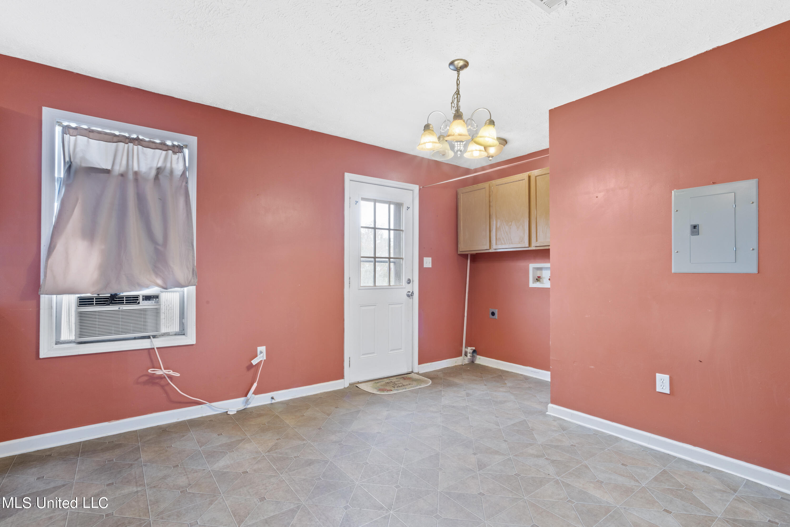8116 Lower Bay Road Bay St. Louis, MS 39520 - Photo 12 of 20 012