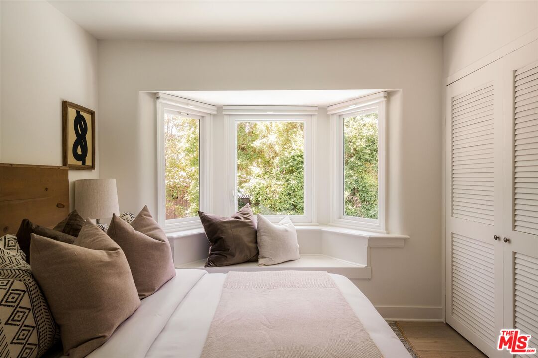 1767 Hillside Drive Glendale, CA 91208 - Photo 23 of 51 a living room with furniture and a window