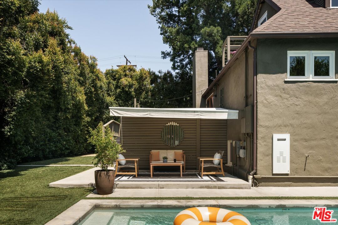 1767 Hillside Drive Glendale, CA 91208 - Photo 37 of 51 a view of house with swimming pool and sitting area
