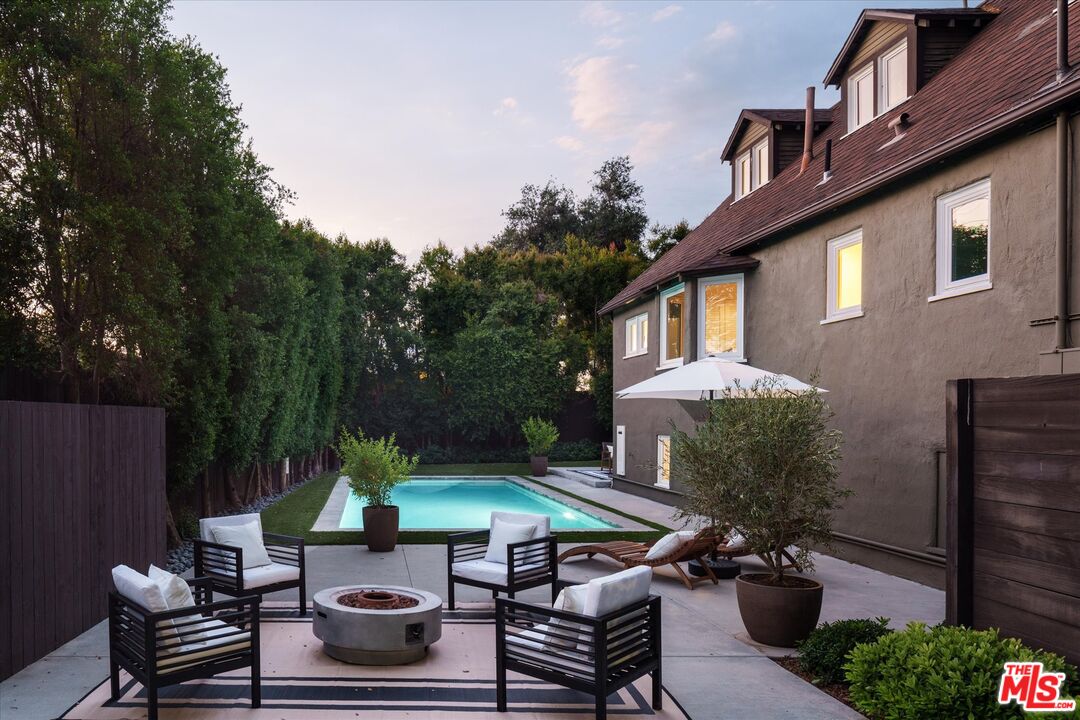 1767 Hillside Drive Glendale, CA 91208 - Photo 49 of 51 a backyard of a house with outdoor seating
