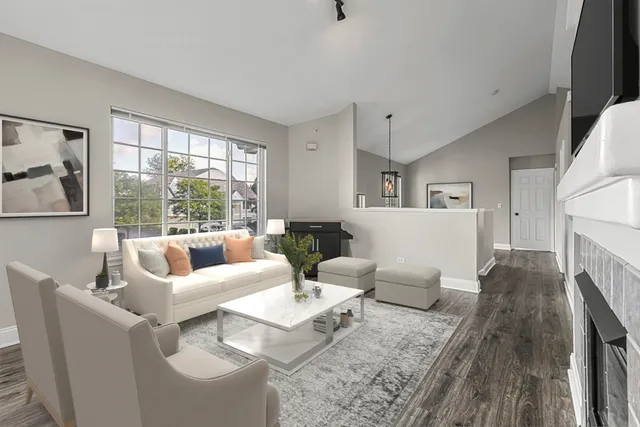 $359,900 | 161 Lucerne Court, Wheeling, IL 60090