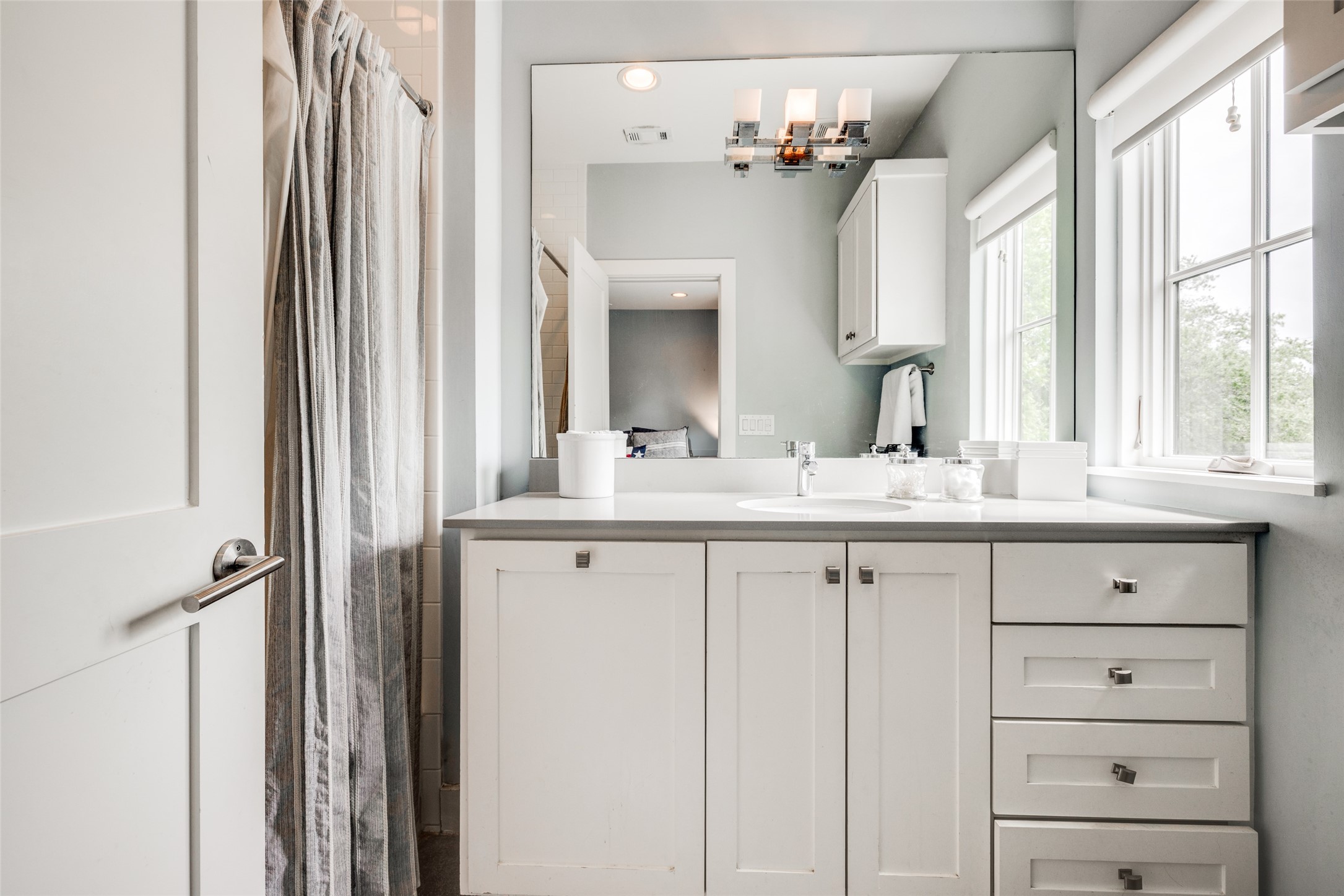 2815 Albans Road Houston, TX 77005 - Photo 41 of 50 Bathroom 2