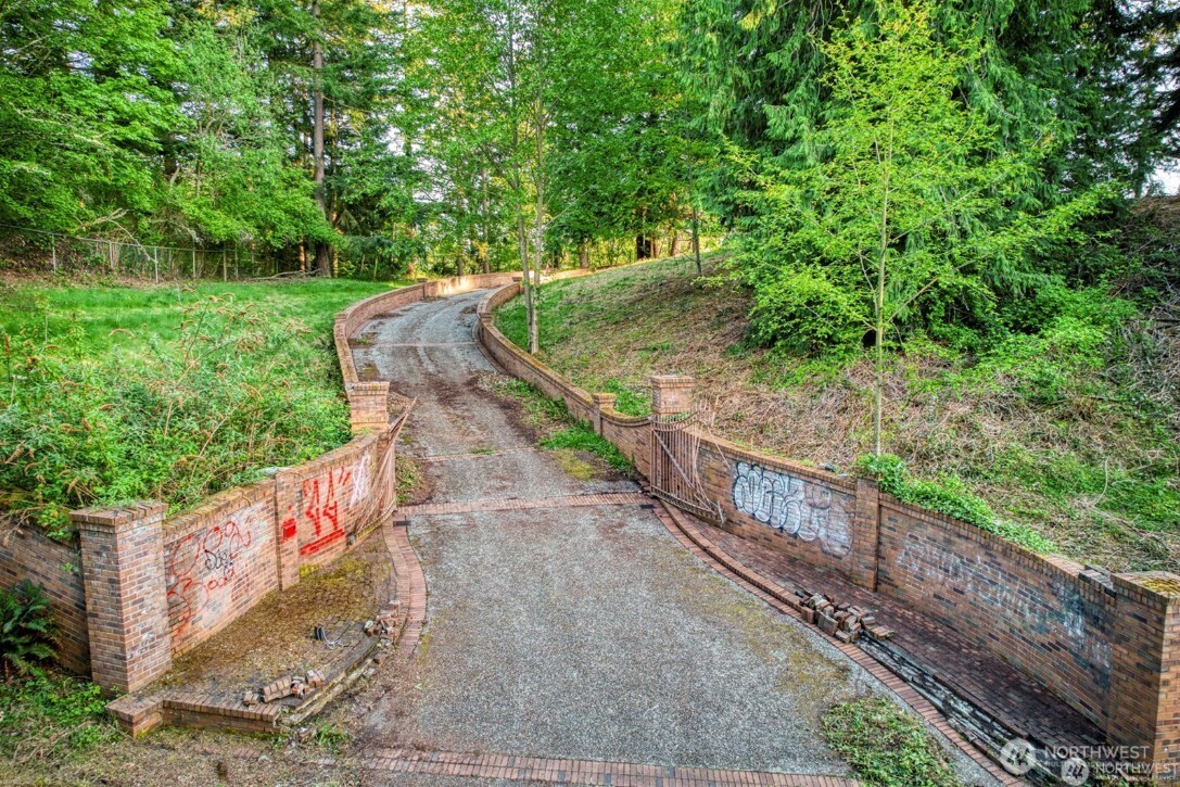 6920 Fisher Road Edmonds, WA 98026 - Photo 3 of 9 a view of a pathway with a park