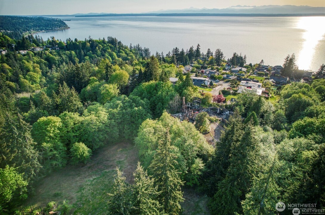 6920 Fisher Road Edmonds, WA 98026 - Photo 6 of 9