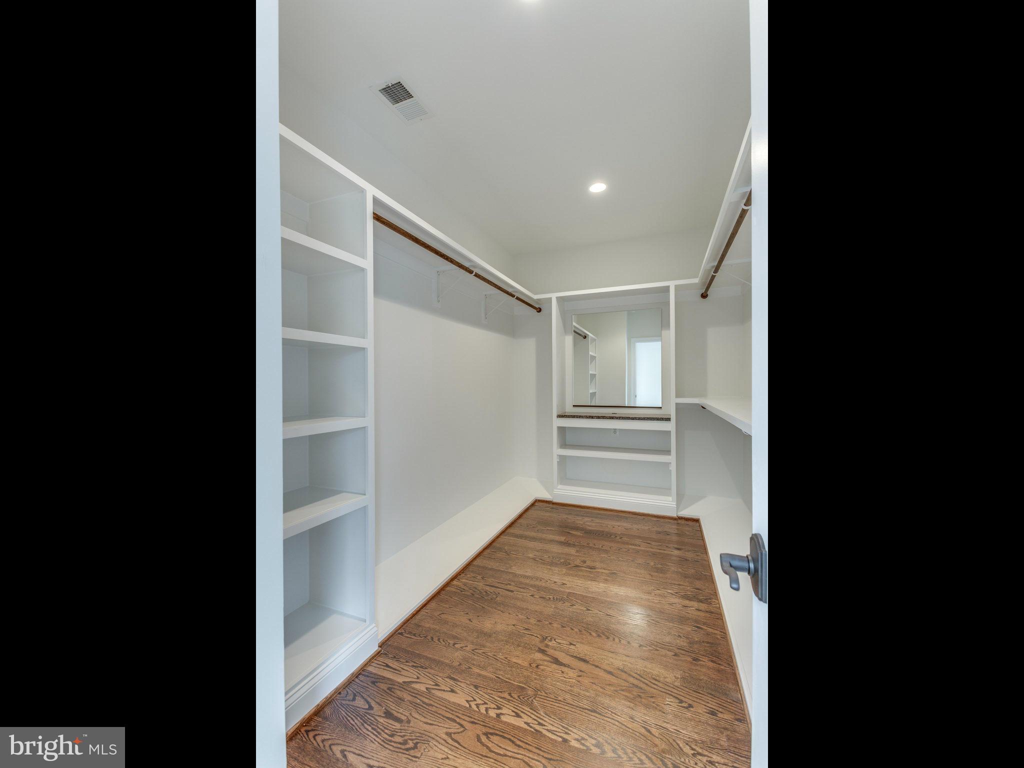 3100 North Rochester Street Arlington, VA 22213 - Photo 24 of 30