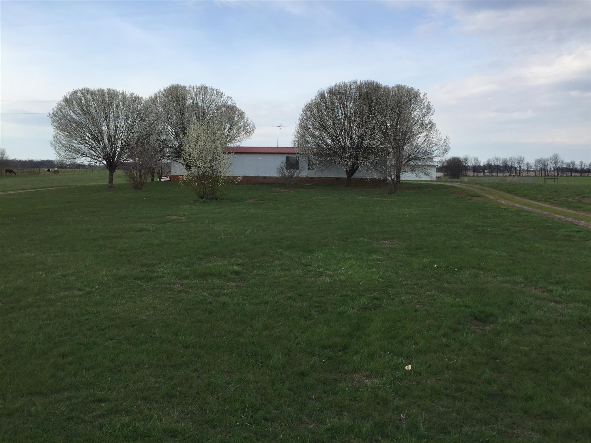 6996 North Pinson Road Portland, TN 37148 - Photo 2 of 17 Gallery Image 2