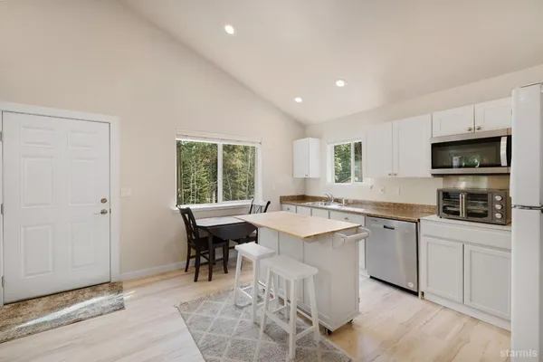 $1,279,000 | 2046 Lukins Way, South Lake Tahoe, CA 96150