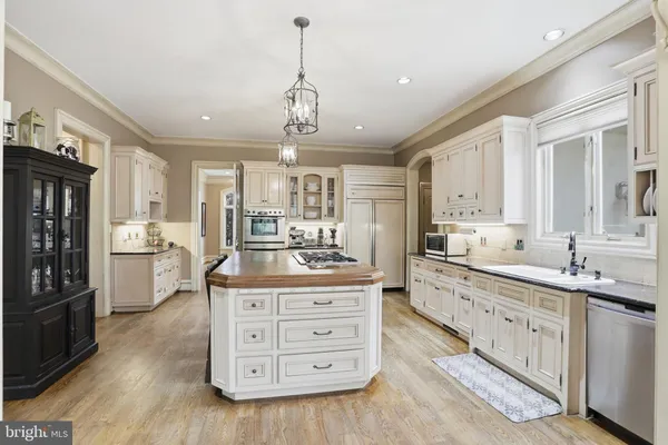 $2,550,000 | 606 Kentland Drive, Great Falls, VA 22066