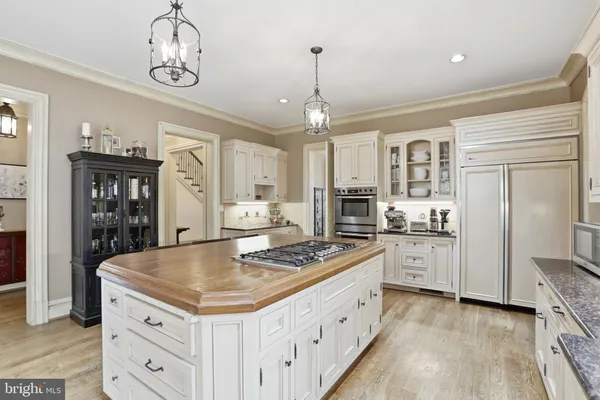 $2,550,000 | 606 Kentland Drive, Great Falls, VA 22066