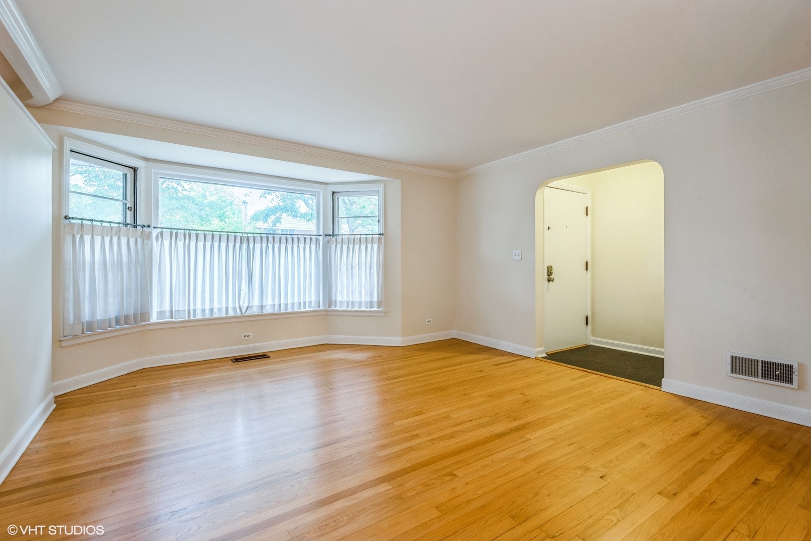 1506 Madison Street, Unit 1 Evanston, IL 60202 - Photo 2 of 15