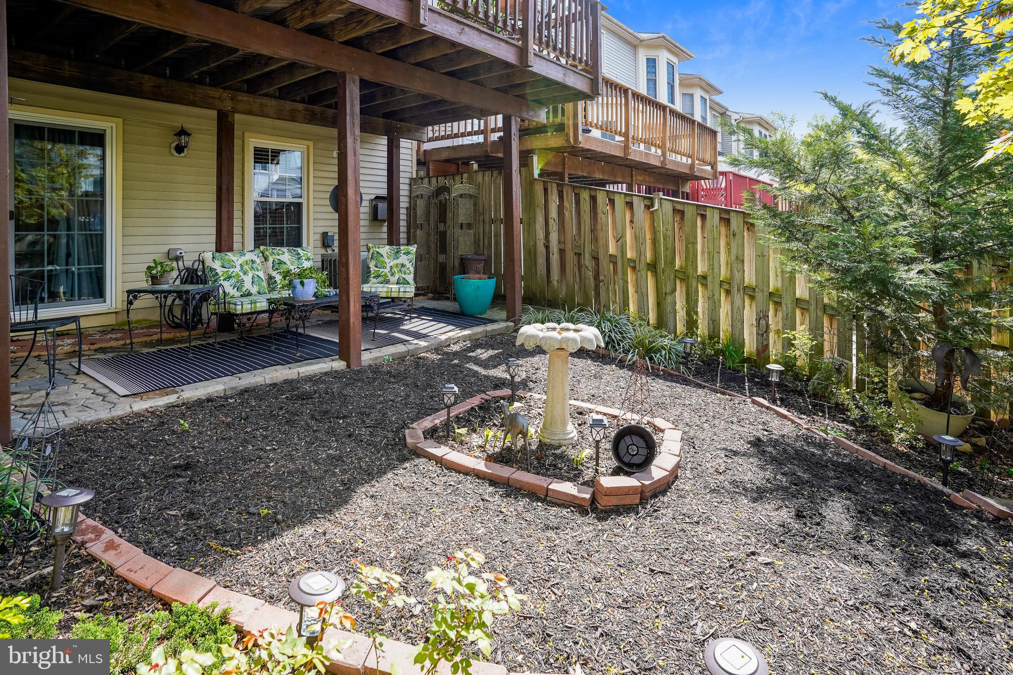 8000 Readington Court Springfield, VA 22152 - Photo 42 of 47 Backyard