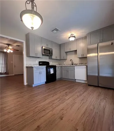 $1,900 | 606 North Wilson Street, Metairie, LA 70003