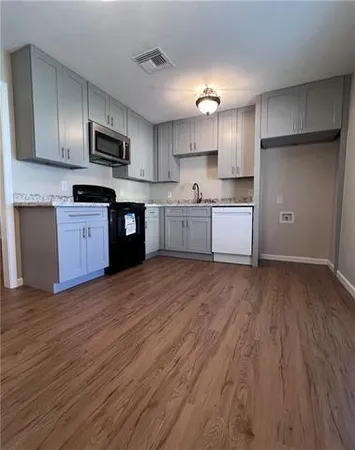 $1,950 | 606 North Wilson Street, Metairie, LA 70003