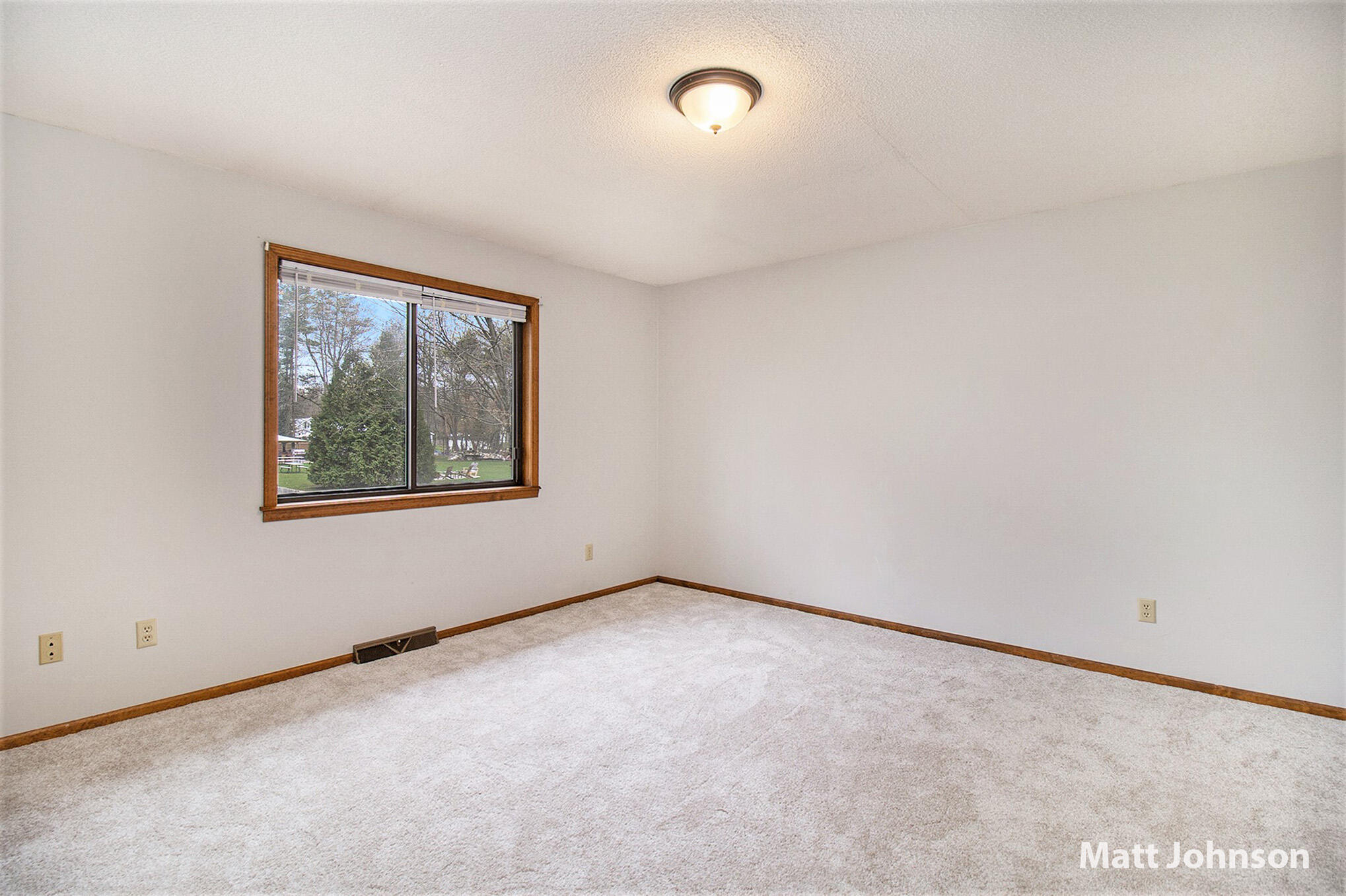 3355 South Walker Road Muskegon, MI 49444 - Photo 18 of 28 625A6882