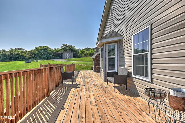 $299,900 | 517 West Glade Street, Glade Spring, VA 24340