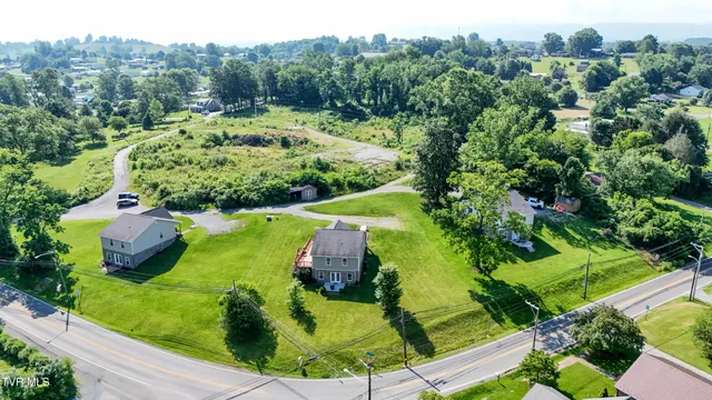 $299,900 | 517 West Glade Street, Glade Spring, VA 24340