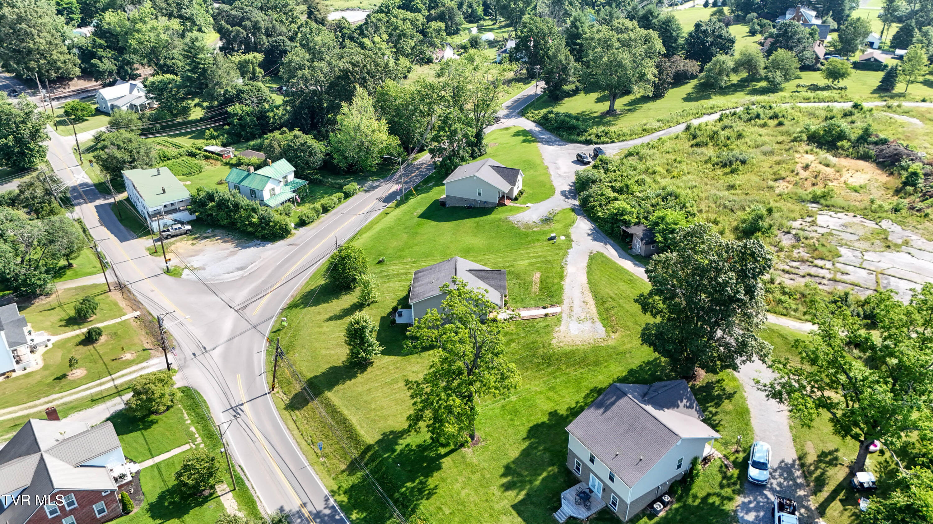 517 West Glade Street Glade Spring, VA 24340 - Photo 56 of 68 517 W Glade St Drone DOM-6