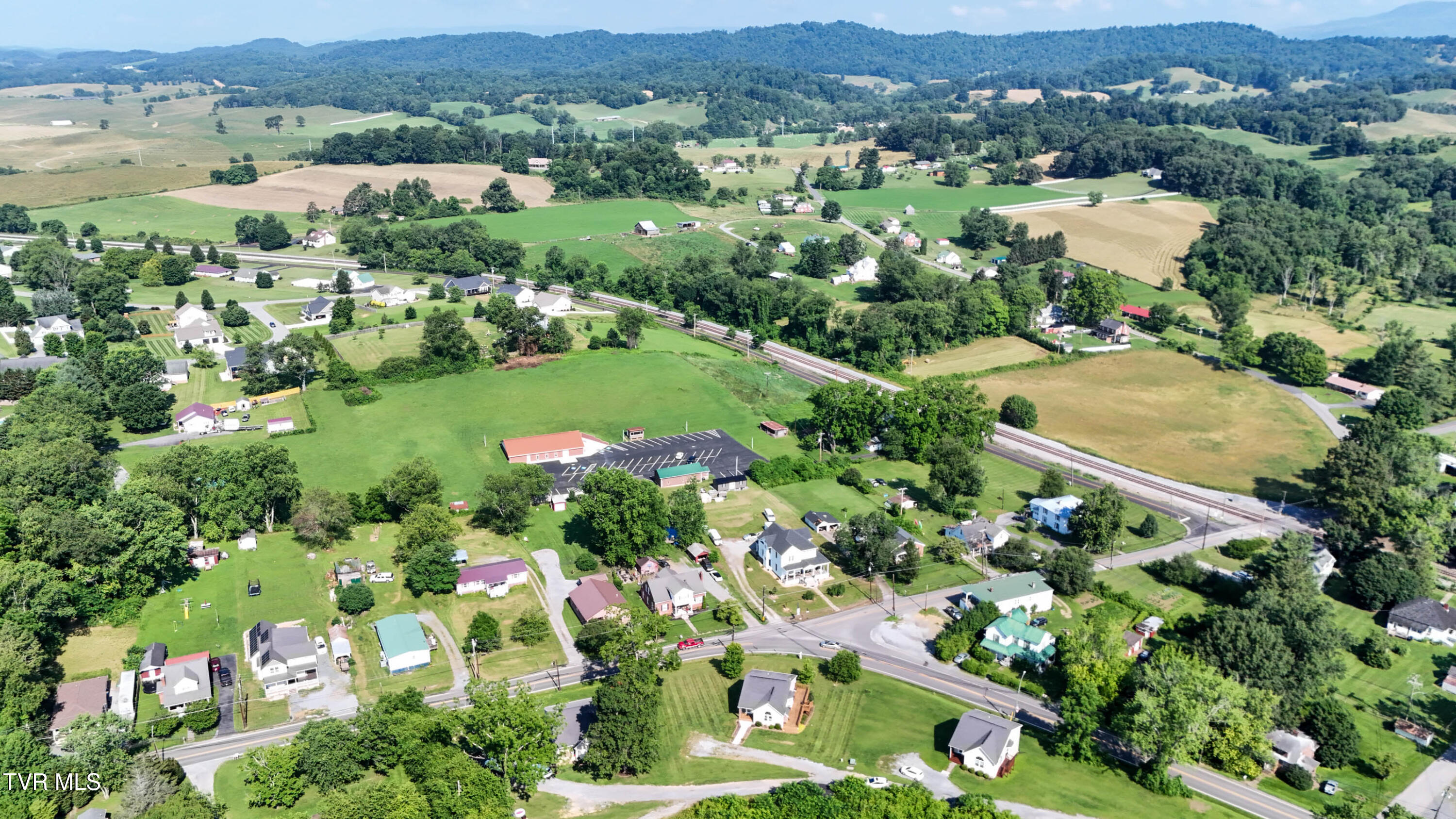 517 West Glade Street Glade Spring, VA 24340 - Photo 59 of 68 517 W Glade St Drone DOM-10