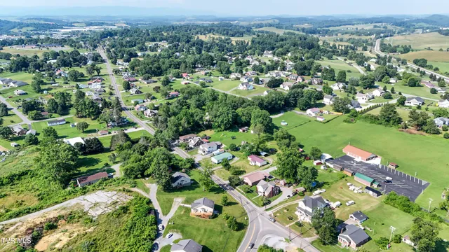 $299,900 | 517 West Glade Street, Glade Spring, VA 24340