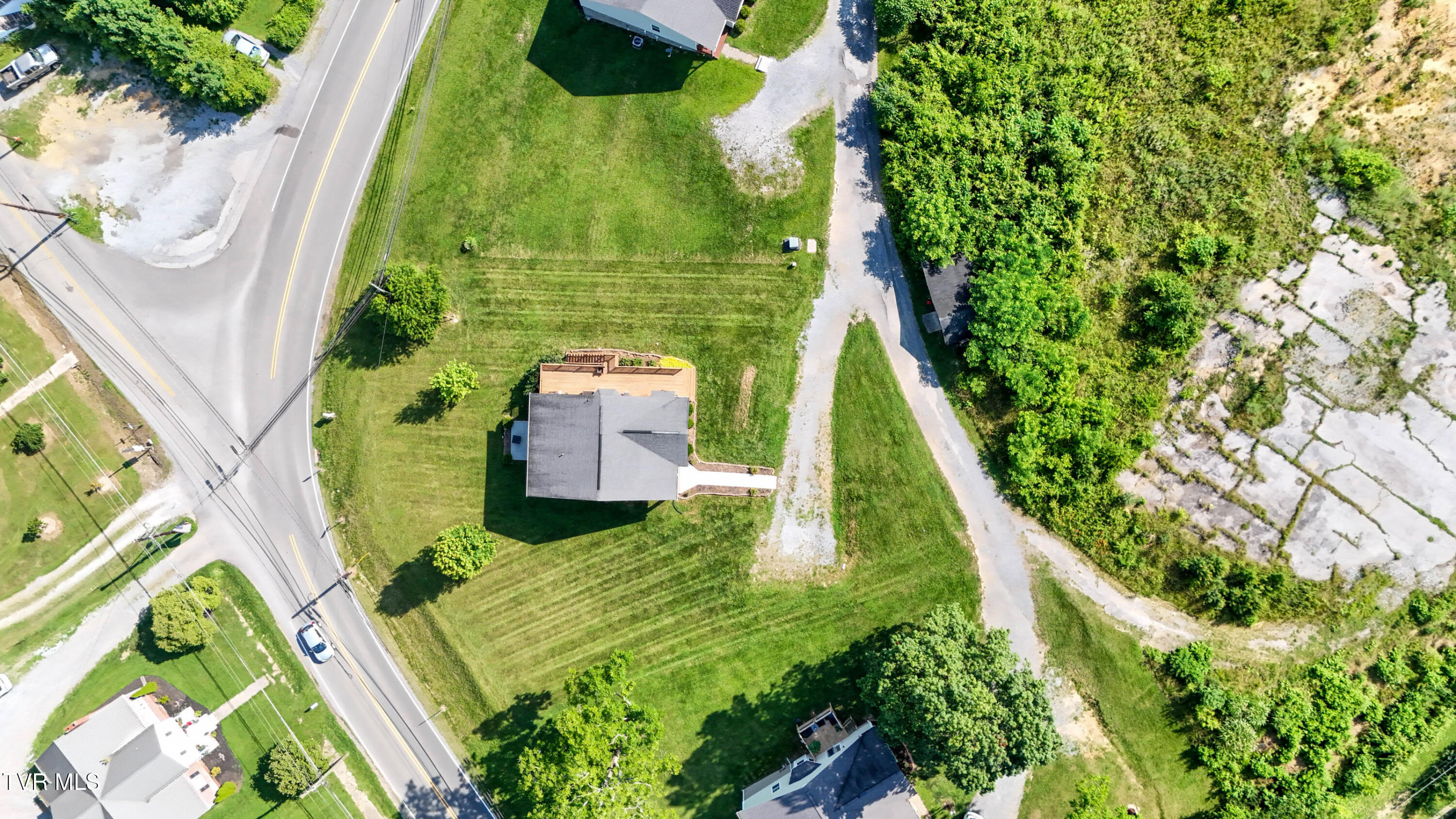 517 West Glade Street Glade Spring, VA 24340 - Photo 66 of 68 517 W Glade St Drone DOM-17