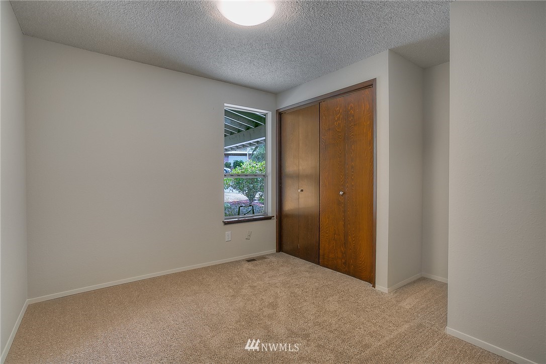 19807 97th Avenue South Renton, WA 98055 - Photo 14 of 25