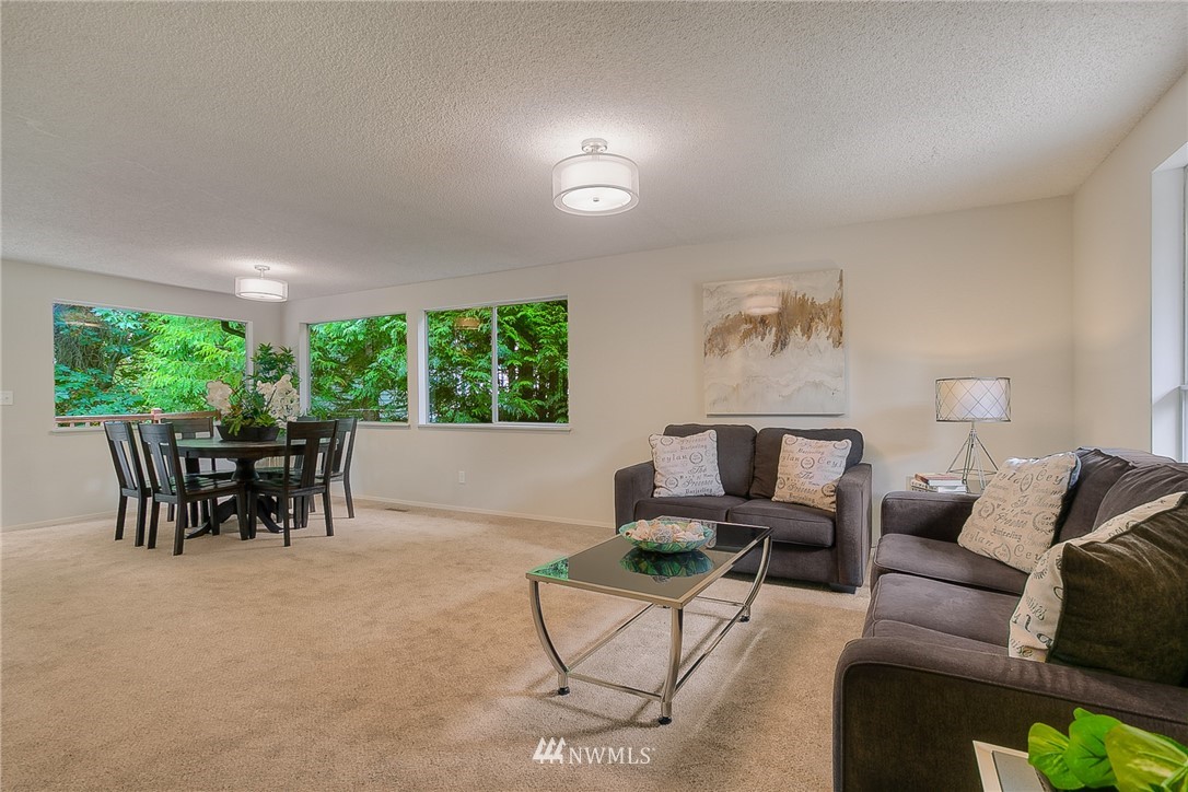 19807 97th Avenue South Renton, WA 98055 - Photo 4 of 25
