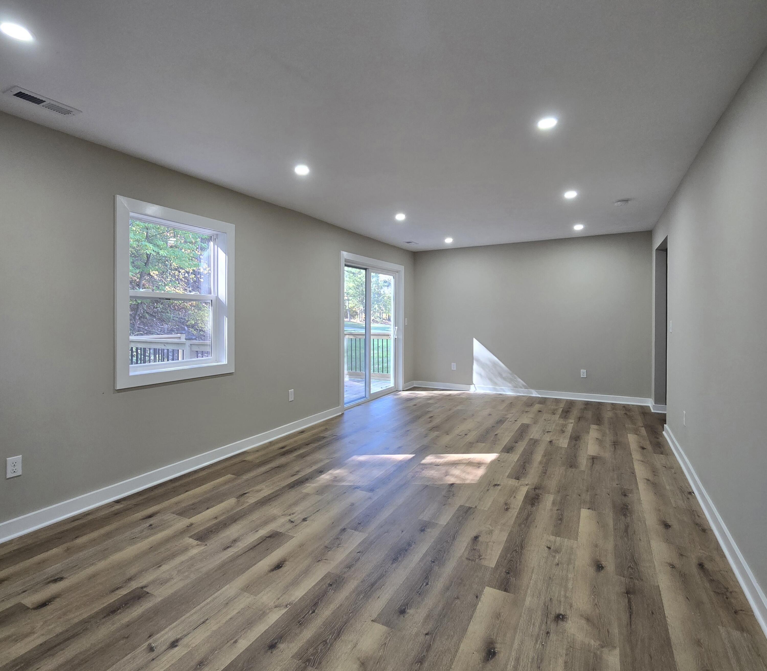 399 Hickory Road Battle Creek, MI 49017 - Photo 5 of 29 20241017_122624