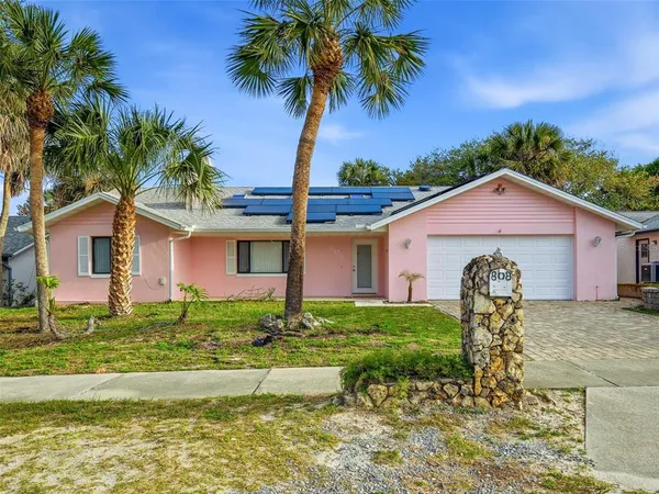 $689,000 | 808 East 1st Avenue, New Smyrna Beach, FL 32169