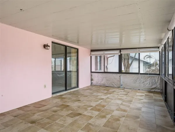 $689,000 | 808 East 1st Avenue, New Smyrna Beach, FL 32169