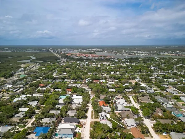 $689,000 | 808 East 1st Avenue, New Smyrna Beach, FL 32169