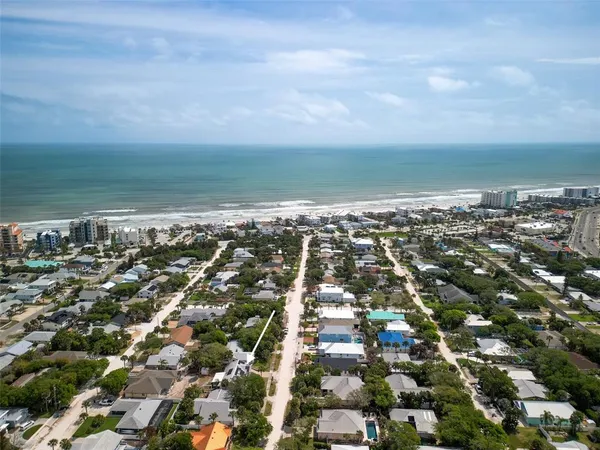$689,000 | 808 East 1st Avenue, New Smyrna Beach, FL 32169