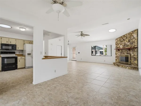 $689,000 | 808 East 1st Avenue, New Smyrna Beach, FL 32169