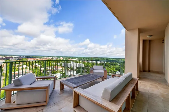 $839,900 | 300 South Duval Street, Unit 2209, Tallahassee, FL 32301