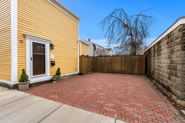 $1,000,000 | 10 Turner Street, Salem, MA 01970