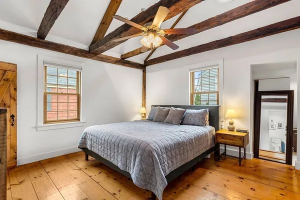 $1,000,000 | 10 Turner Street, Salem, MA 01970