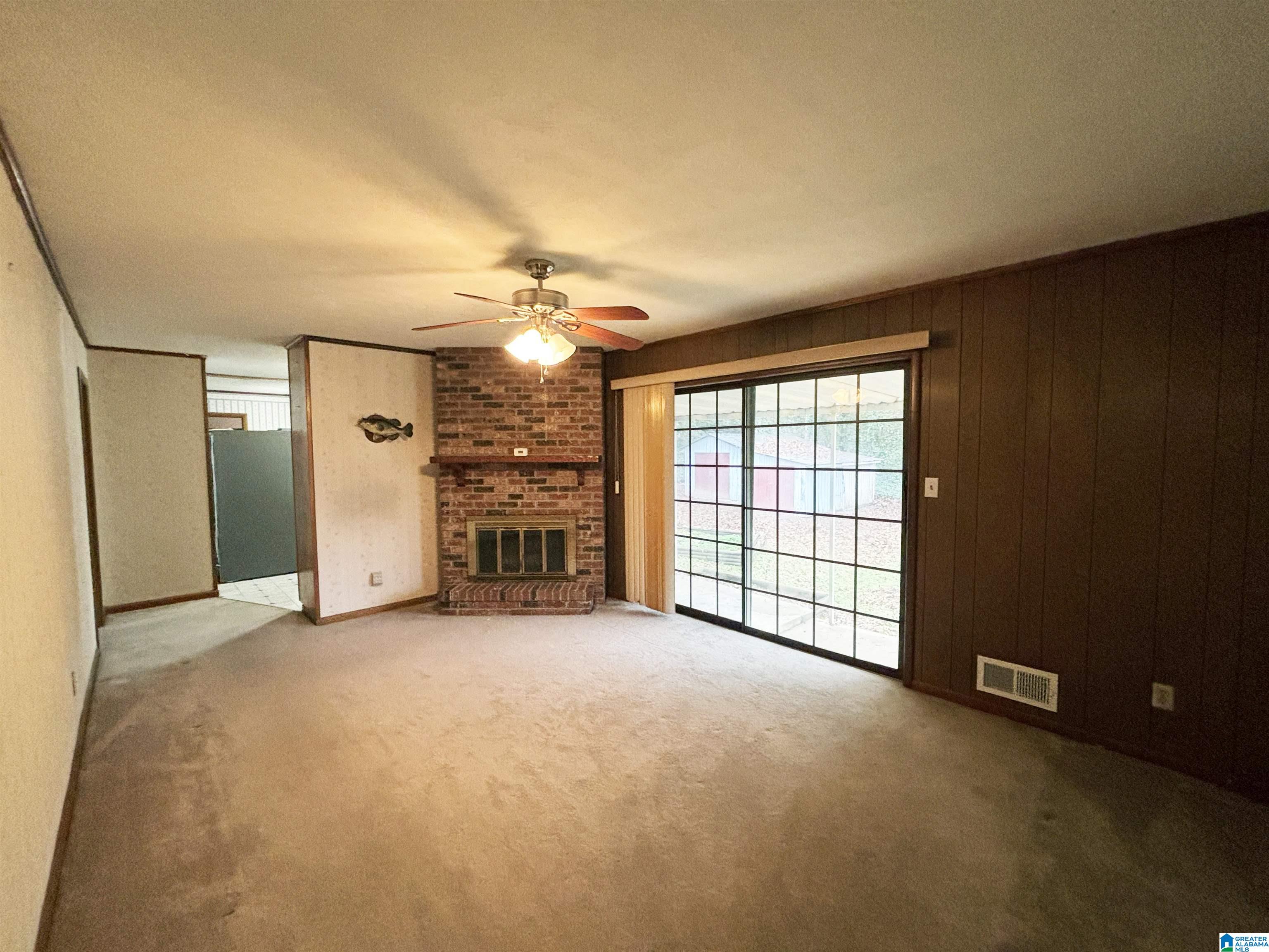 902 Ridge Drive Weaver, AL 36277 - Photo 5 of 23