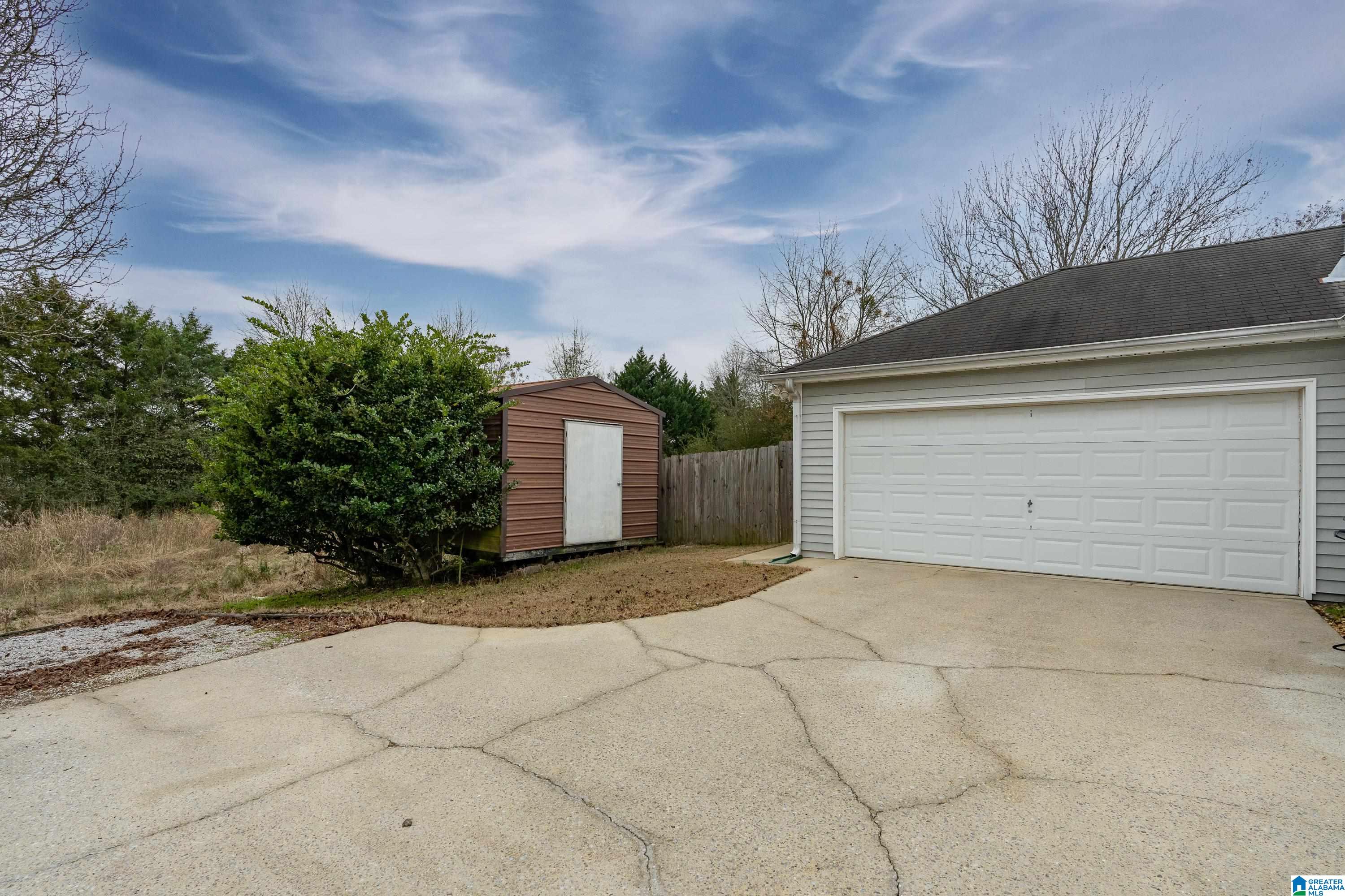 211 Stone Circle Pelham, AL 35124 - Photo 26 of 38