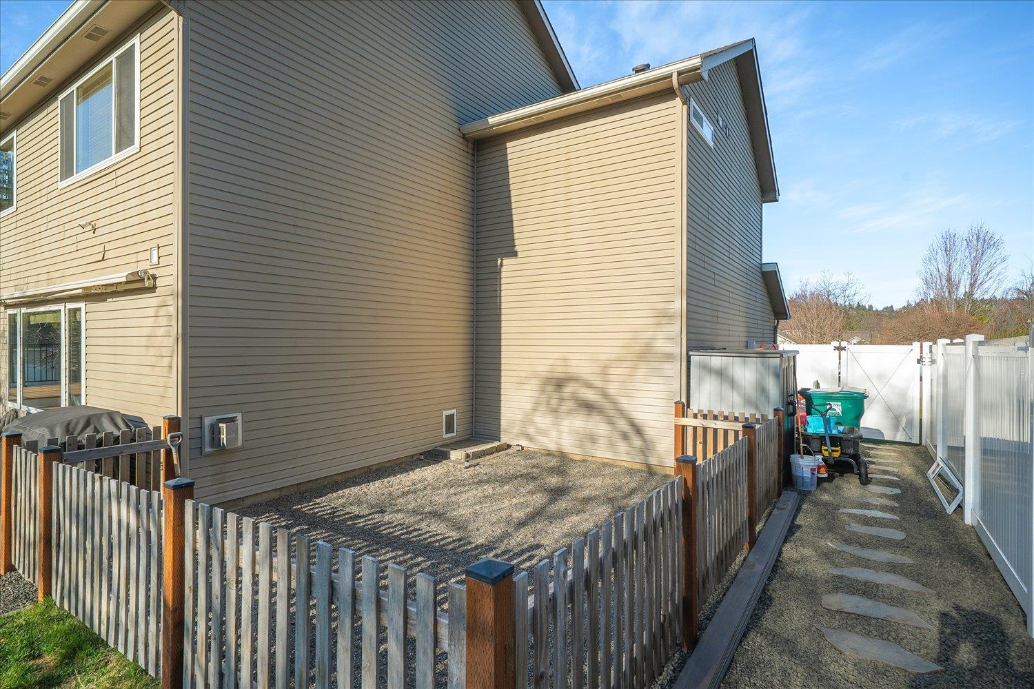 525 West Bolan Avenue Spokane, WA 99224 - Photo 29 of 33