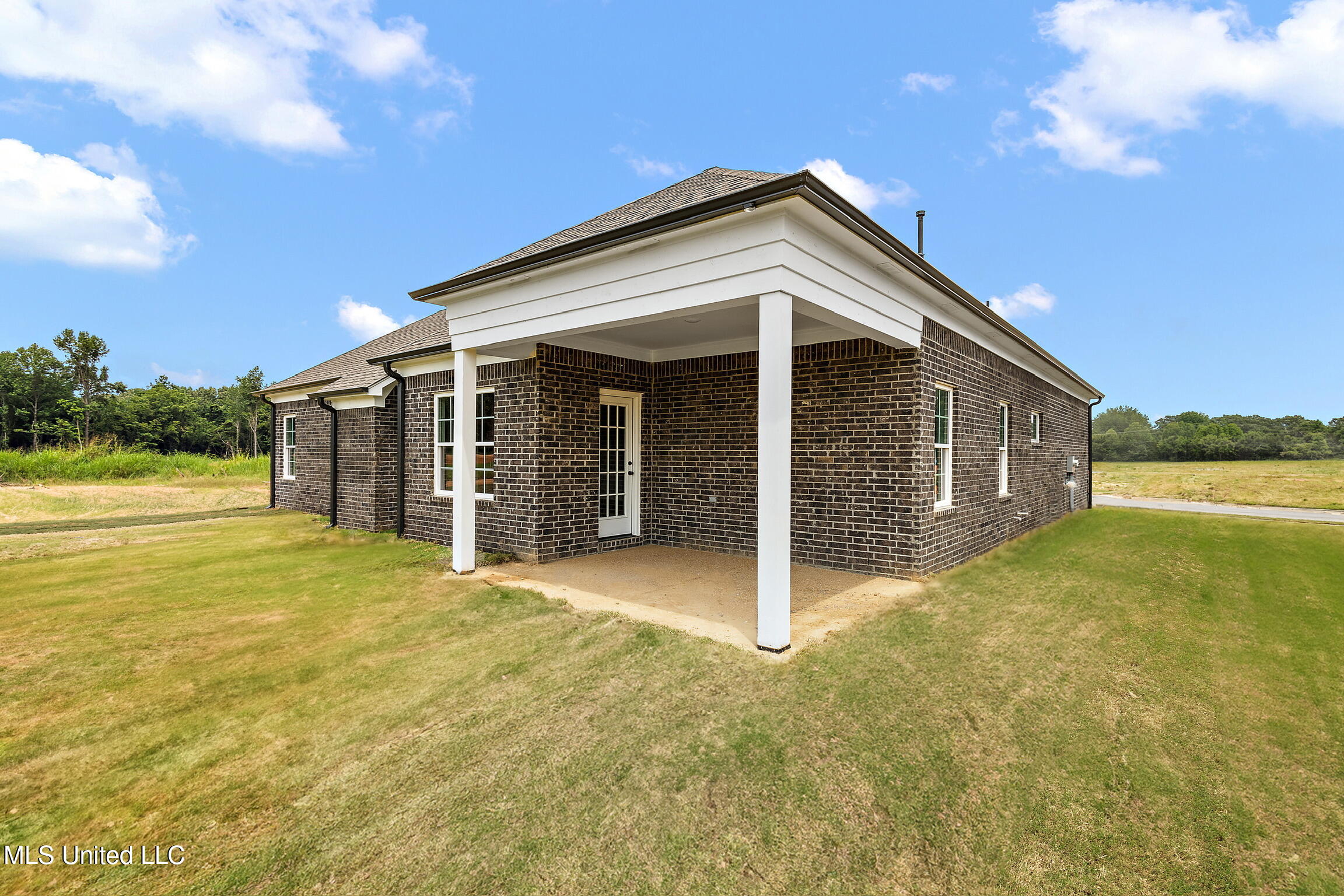 6518 Benjamin Cove Walls, MS 38680 - Photo 23 of 24 Sorgum