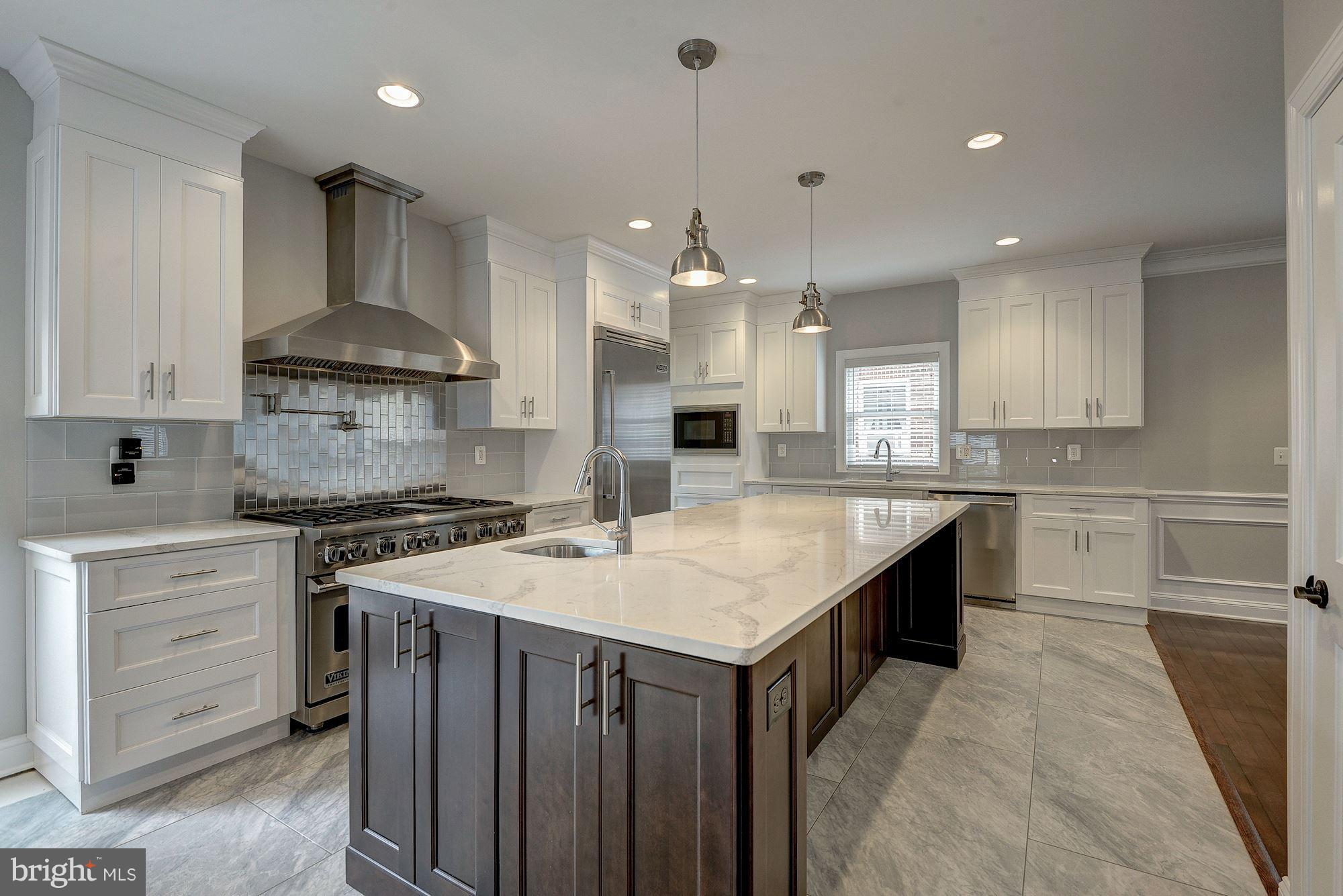 310 East Glebe Road Alexandria, VA 22305 - Photo 13 of 30 Kitchen