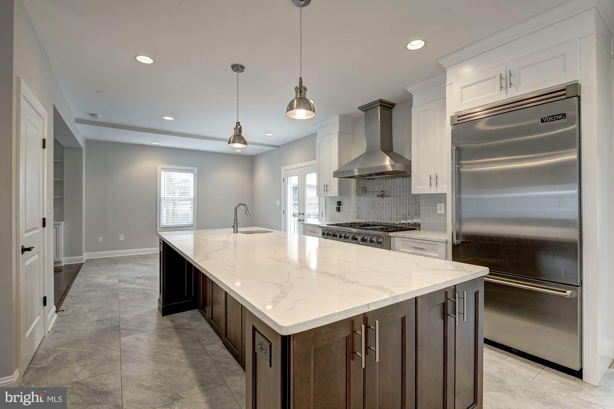 310 East Glebe Road Alexandria, VA 22305 - Photo 15 of 30 Kitchen