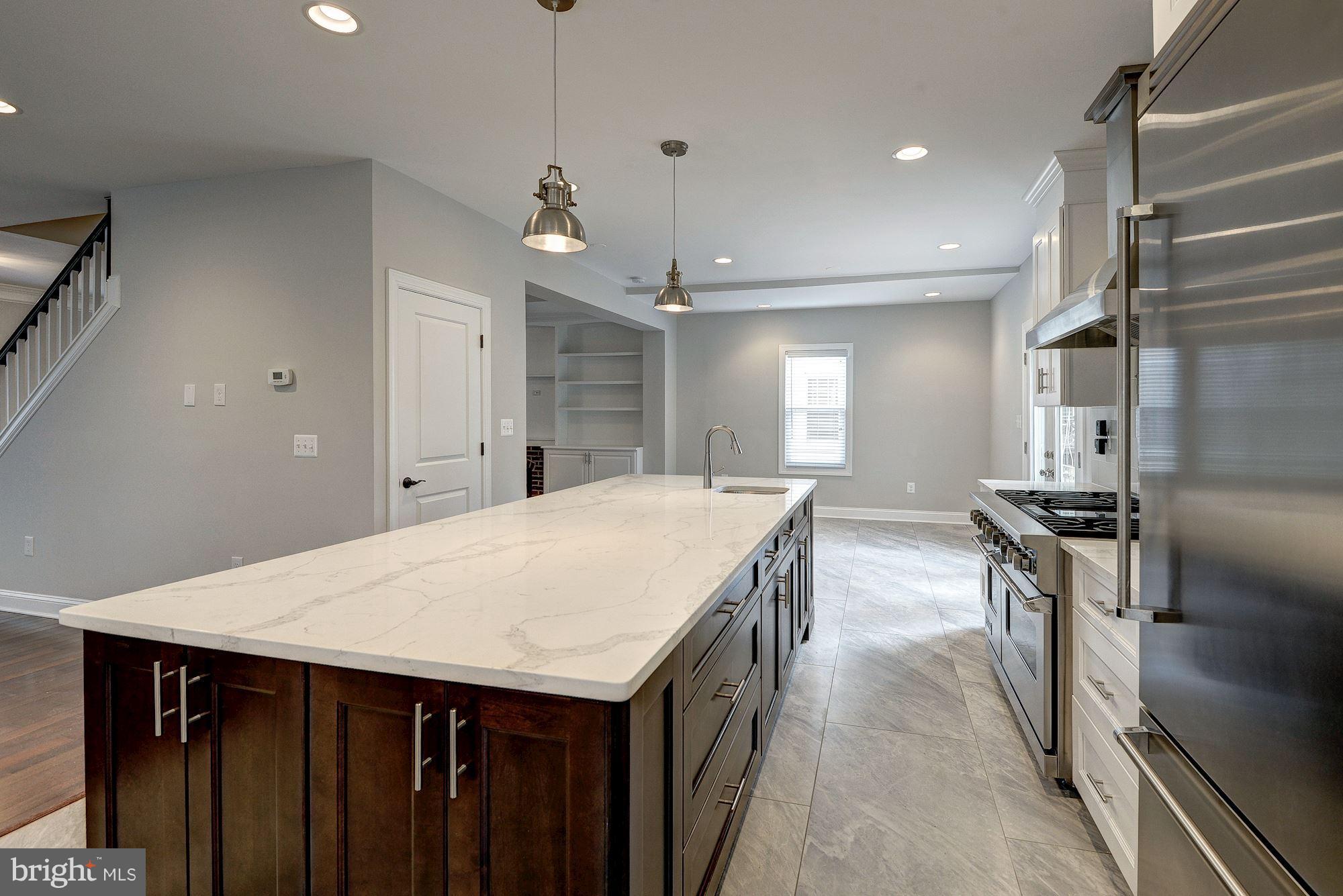 310 East Glebe Road Alexandria, VA 22305 - Photo 17 of 30 Kitchen