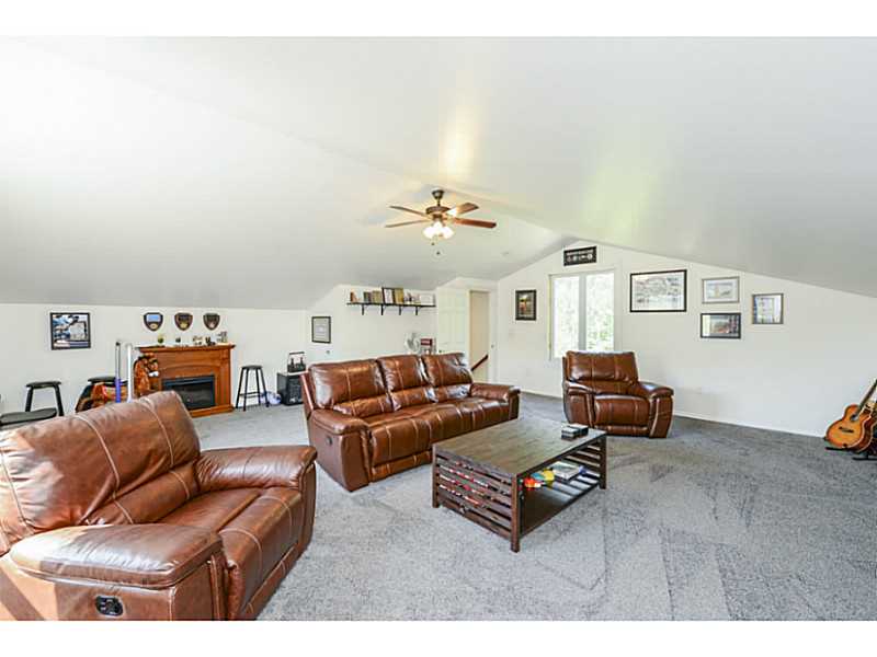 592 Pippin Orchard Road Cranston, RI 02921 - Photo 17 of 25 Bonus Room.