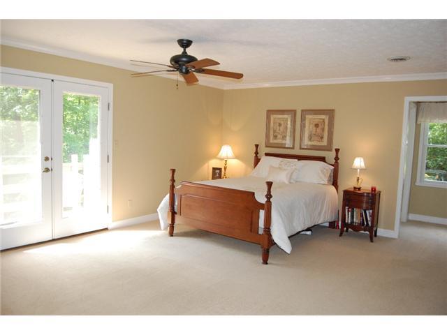 8925 Sargent Road Indianapolis, IN 46256 - Photo 14 of 24 Gallery Image 14