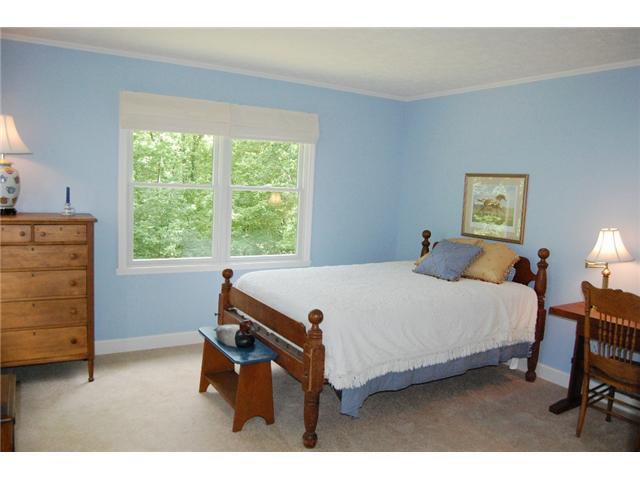 8925 Sargent Road Indianapolis, IN 46256 - Photo 17 of 24 Gallery Image 17