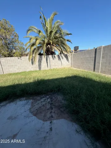 $2,000 | 8738 West Columbus Avenue, Phoenix, AZ 85037