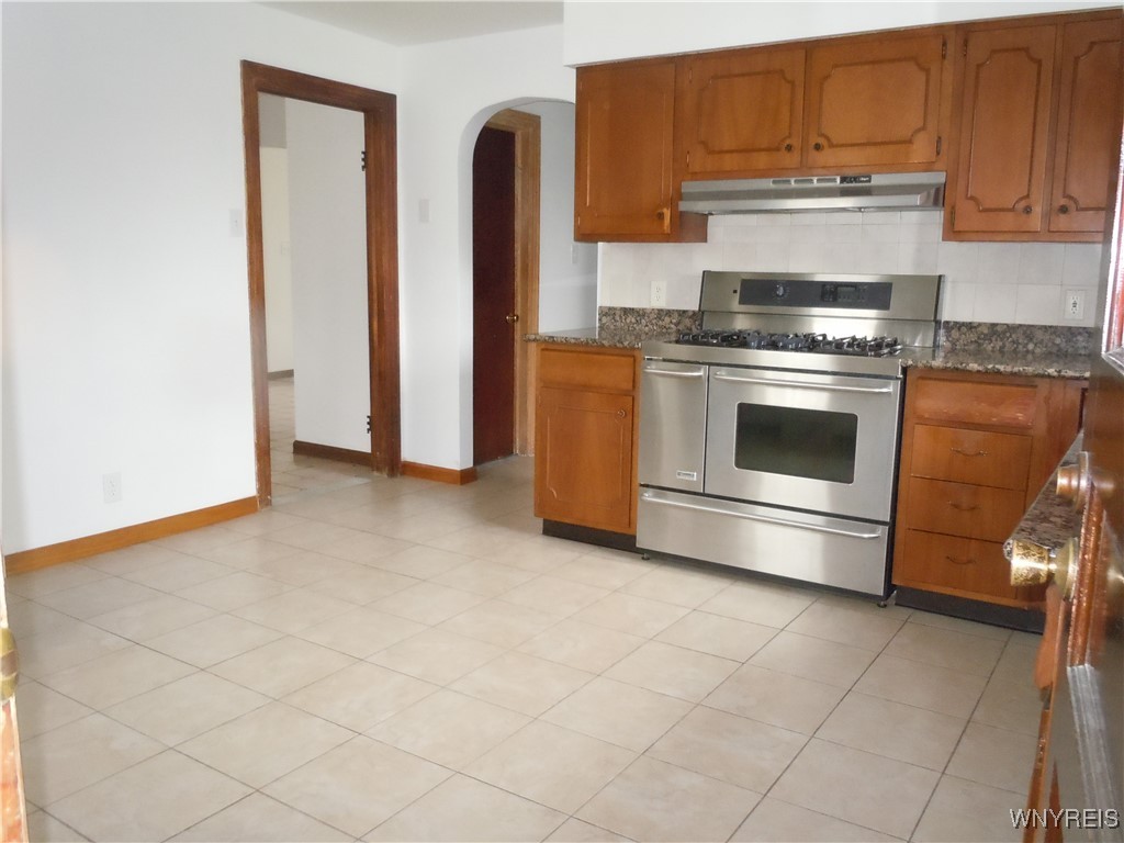 437 French Road Cheektowaga, NY 14227 - Photo 12 of 45