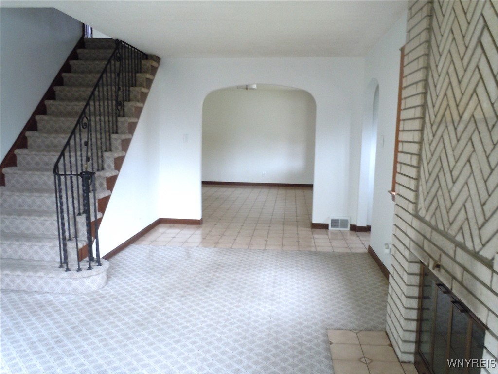 437 French Road Cheektowaga, NY 14227 - Photo 19 of 45