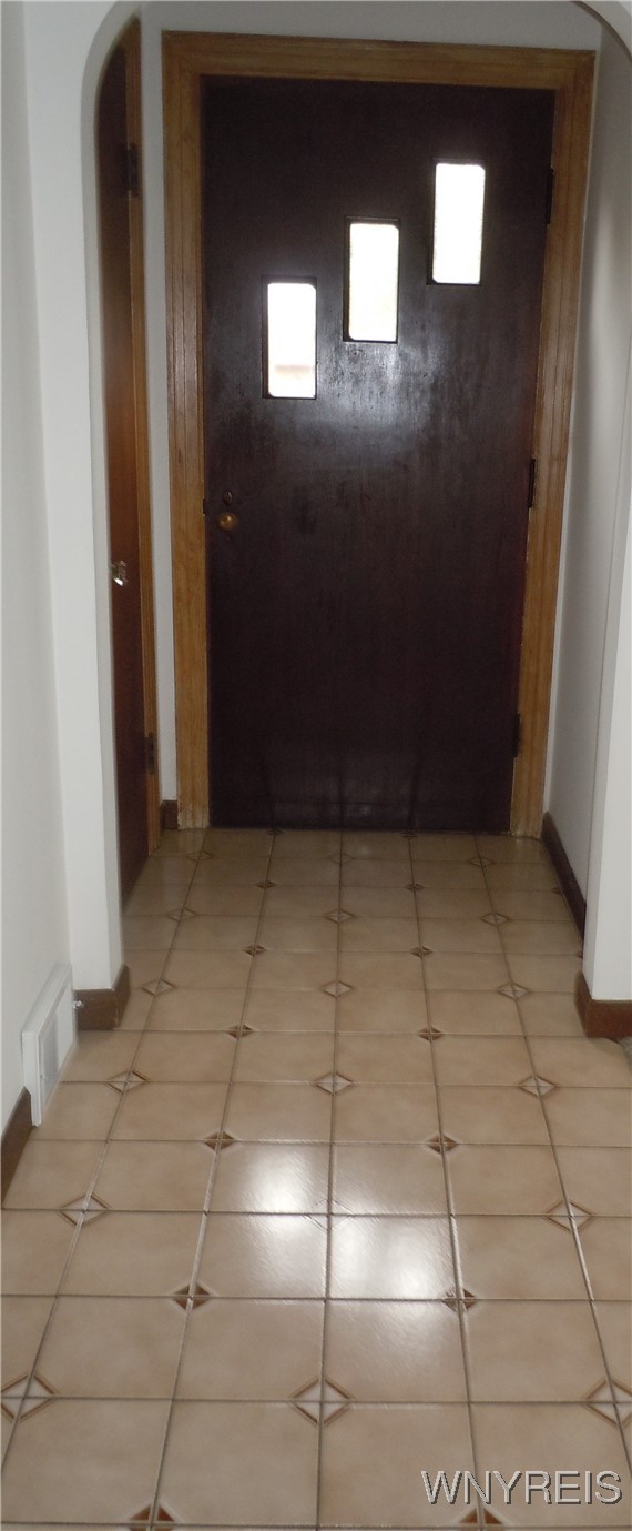 437 French Road Cheektowaga, NY 14227 - Photo 23 of 45 1st. floor hall to master