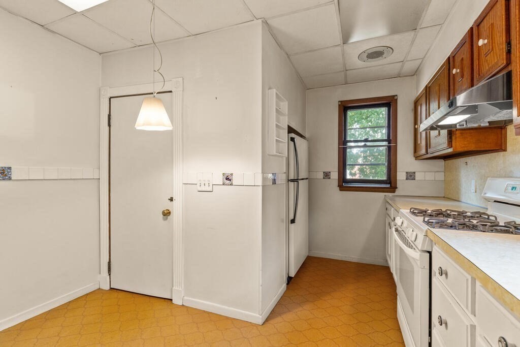 75-77 Pearson Road Medford, MA 02155 - Photo 11 of 40 Gallery Image 11